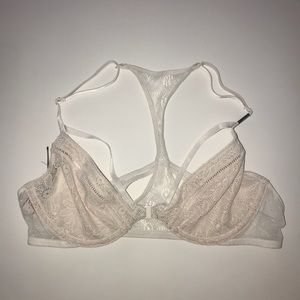 Victoria’s Secret cream bra 36B
